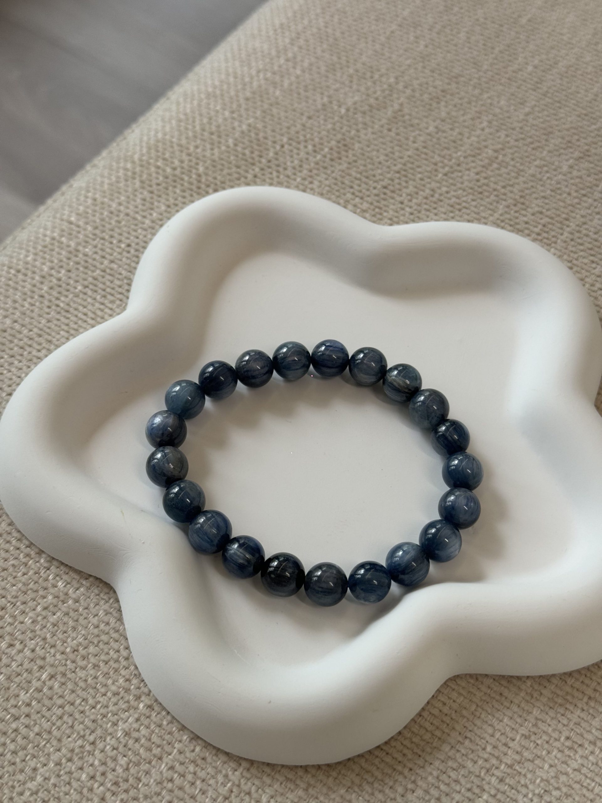 Blue Kyanite Crystal Bracelet - Natural Beaded Jewelry for Throat Chakra Healing, Communication Enhancement, Energy Alignment, Elegant Crystal Accessory